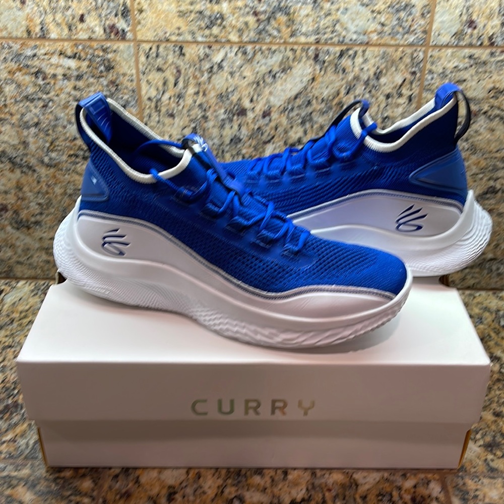 Curry Flow 8 blue